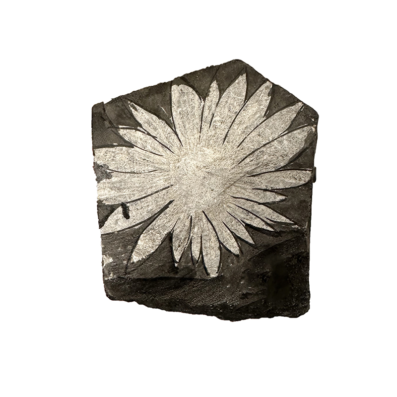 Chrysantheme stone - La pièce