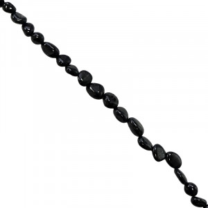 Collier tourmaline grains