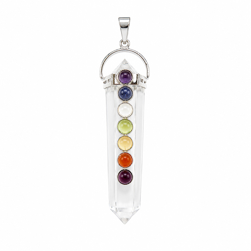 Pendentif 7 chakras avec cristal de roche sur métal argenté