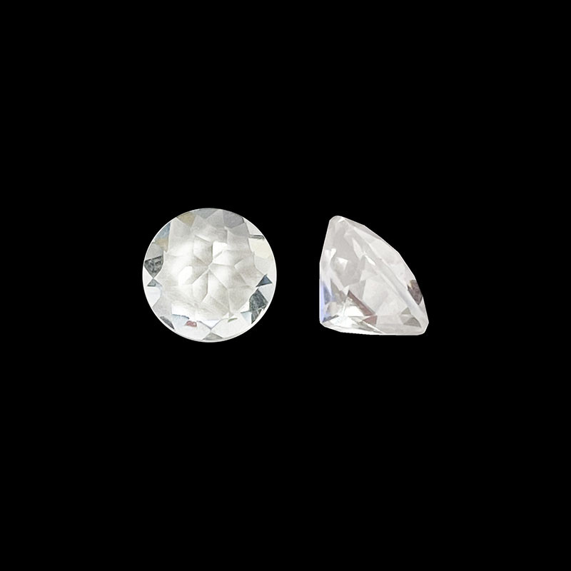 Pierres taillées - Cristal de roche - ronde