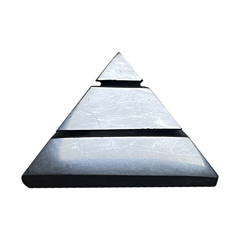 Pyramide Shungite Sakkara - 5 cm - la pièce