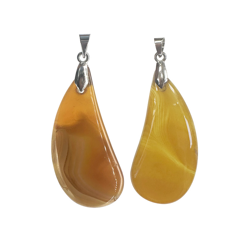 Pendentifs agate teintée rouge, noire lot de 4
