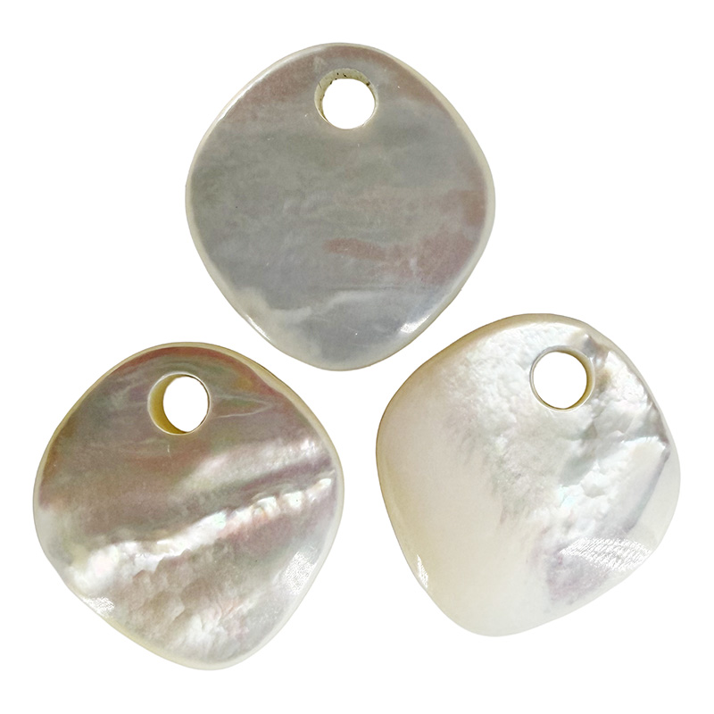 Losange nacre percée - 3 pièces