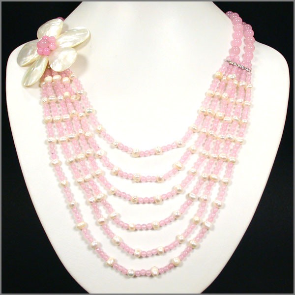 Collier nacre et howlite teintée bleue 52-64 cm