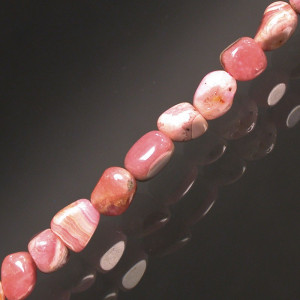 Collier rhodochrosite grains