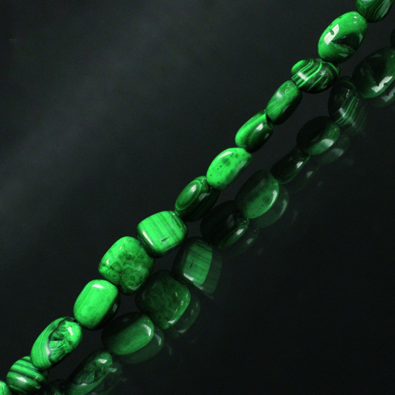 Collier malachite grains