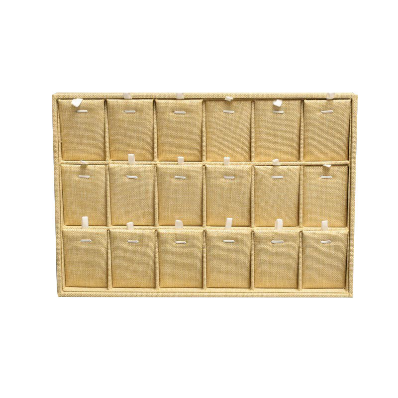 Plateau pendentifs avec 18 cases