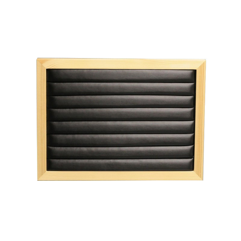Présentoir bagues noir et bords en bois (pin)