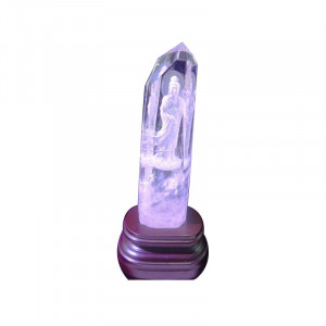 Divinité en intaille dans cristal de roche poli