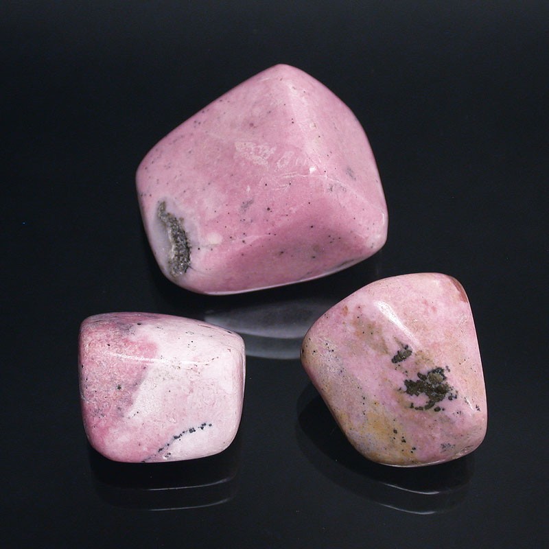 Rhodonite du Pérou pierres roulées les 500 grs